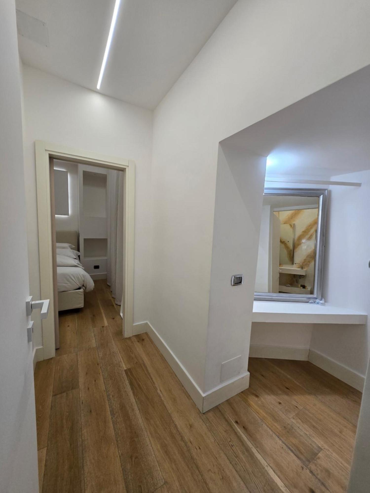 B89 Luxury Gallery House Piazza Di Spagna Apartment